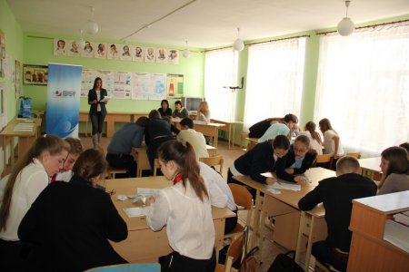 В школах Токаревки при участии «Плюс Гарантия» состоялись интеллектуальные игры для старшеклассников